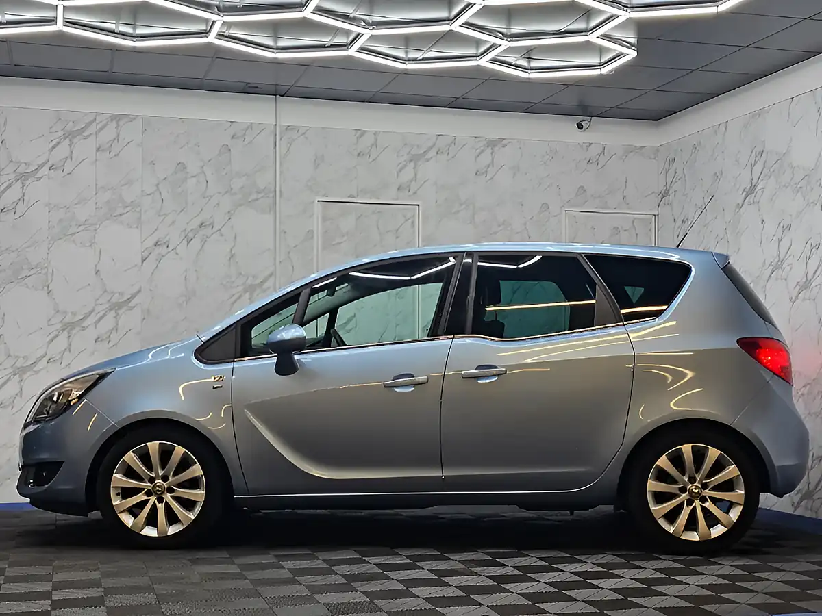 Used 2014 Vauxhall Meriva Se Blue - Interior and Exterior details 6