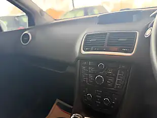 Used 2014 Vauxhall Meriva Se White - Interior and Exterior details 14