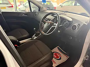 Used 2014 Vauxhall Meriva Se White - Interior and Exterior details 9
