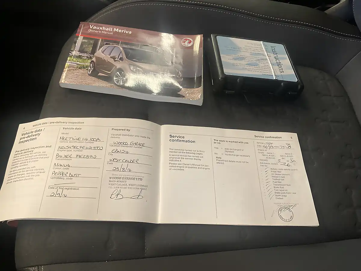 Used 2014 Vauxhall Meriva Tech Line Brown - Interior and Exterior details 17