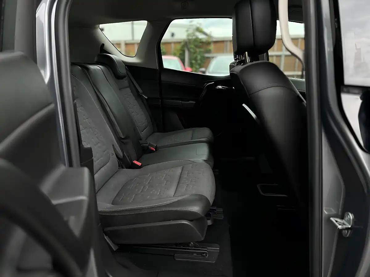 Used 2014 Vauxhall Meriva Tech Line Grey - Interior and Exterior details 10