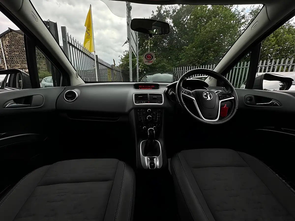 Used 2014 Vauxhall Meriva Tech Line Grey - Interior and Exterior details 15