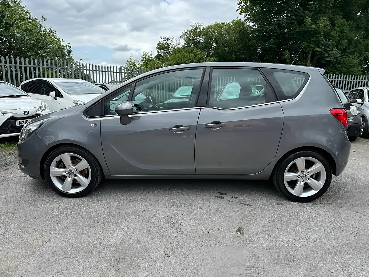 Used 2014 Vauxhall Meriva Tech Line Grey - Interior and Exterior details 5