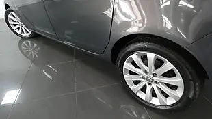 Used 2014 Vauxhall Meriva Tech Line Grey - Interior and Exterior details 10