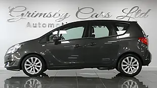 Used 2014 Vauxhall Meriva Tech Line Grey - Interior and Exterior details 2