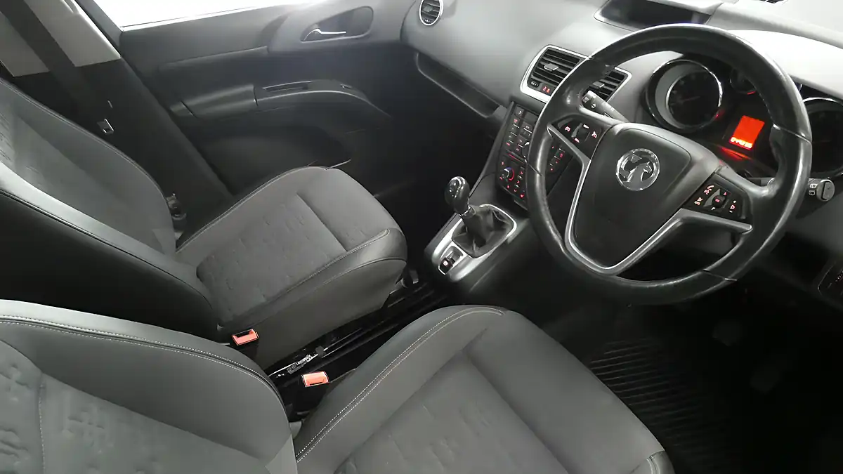Used 2014 Vauxhall Meriva Tech Line Grey - Interior and Exterior details 5
