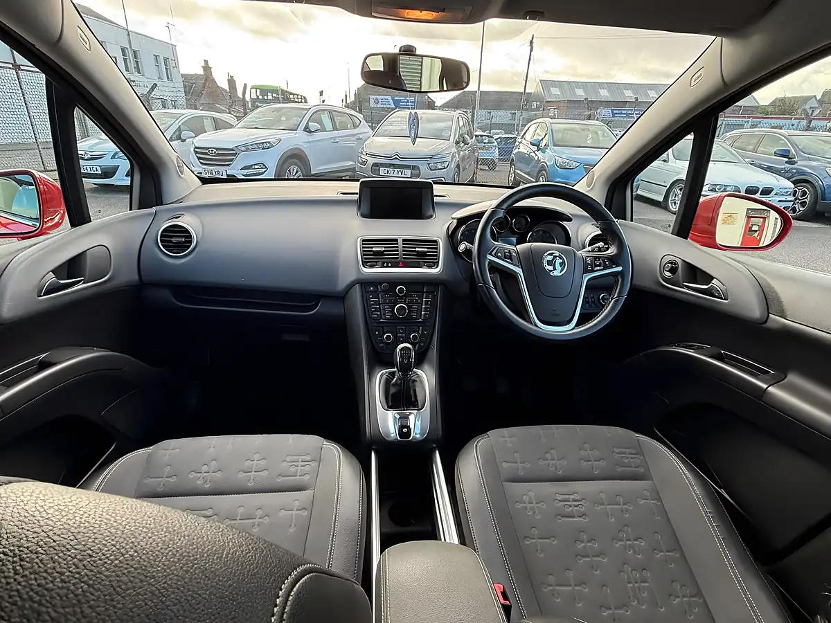 Used 2014 Vauxhall Meriva Tech Line Red - Interior and Exterior details 14
