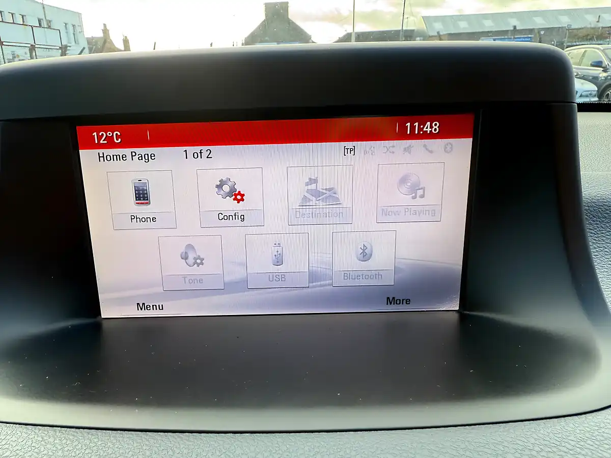 Used 2014 Vauxhall Meriva Tech Line Red - Interior and Exterior details 16