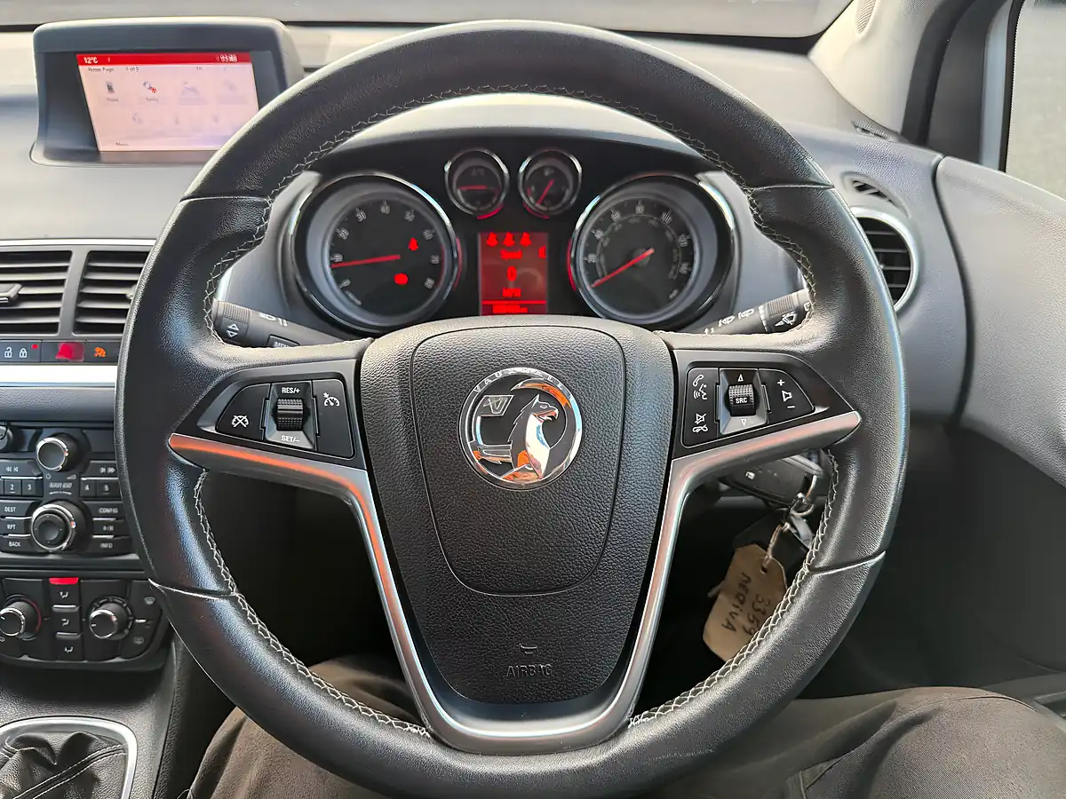 Used 2014 Vauxhall Meriva Tech Line Red - Interior and Exterior details 18