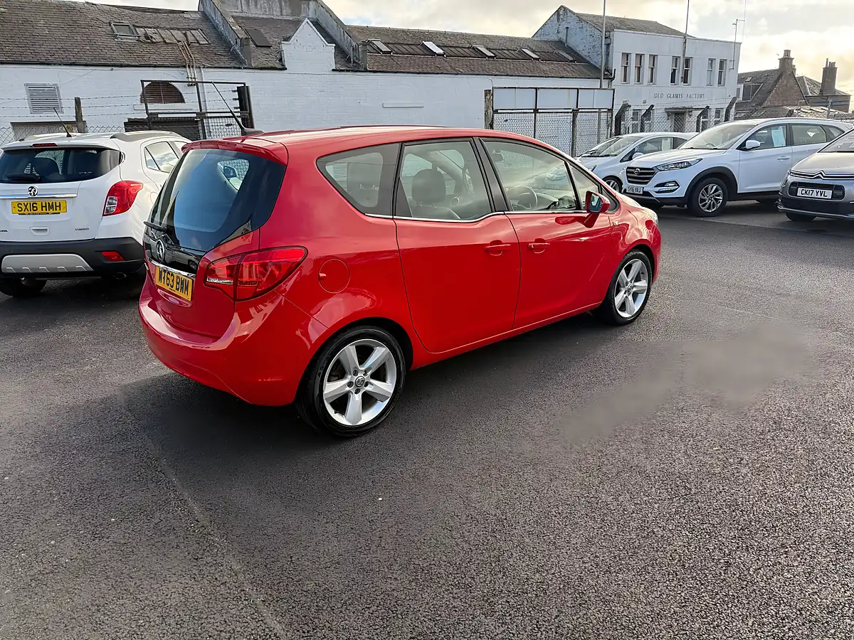 Used 2014 Vauxhall Meriva Tech Line Red - Interior and Exterior details 5