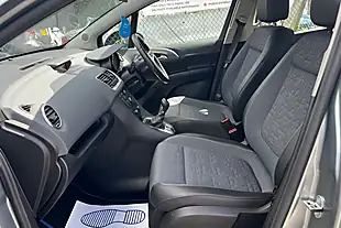 Used 2014 Vauxhall Meriva Tech Line Silver - Interior and Exterior details 11