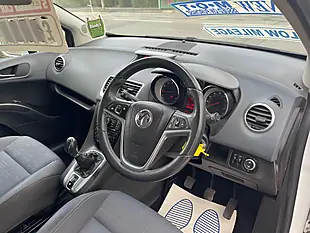 Used 2014 Vauxhall Meriva Tech Line White - Interior and Exterior details 10