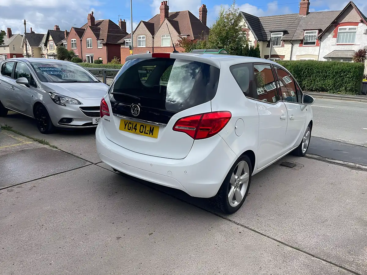 Used 2014 Vauxhall Meriva Tech Line White - Interior and Exterior details 2