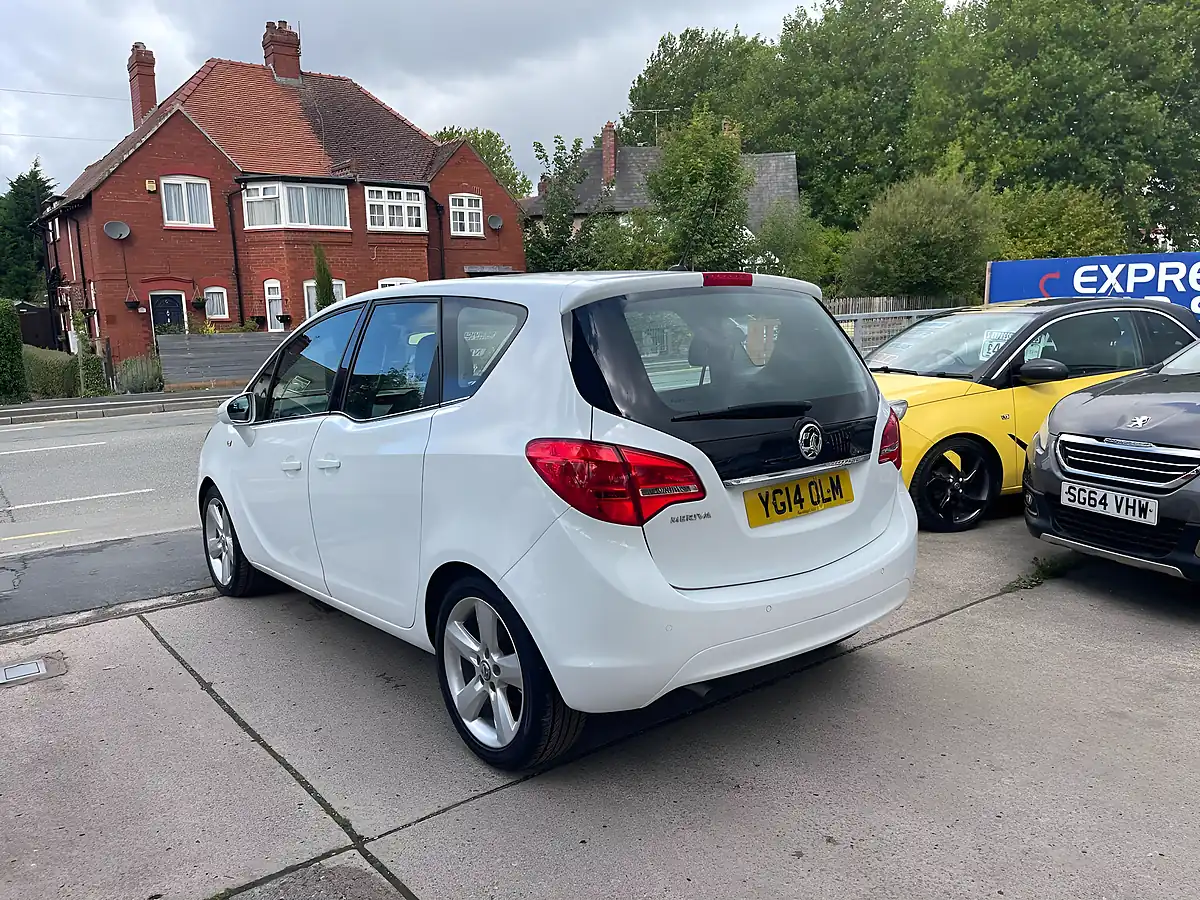 Used 2014 Vauxhall Meriva Tech Line White - Interior and Exterior details 5