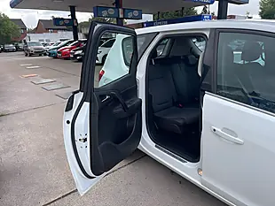 Used 2014 Vauxhall Meriva Tech Line White - Interior and Exterior details 8