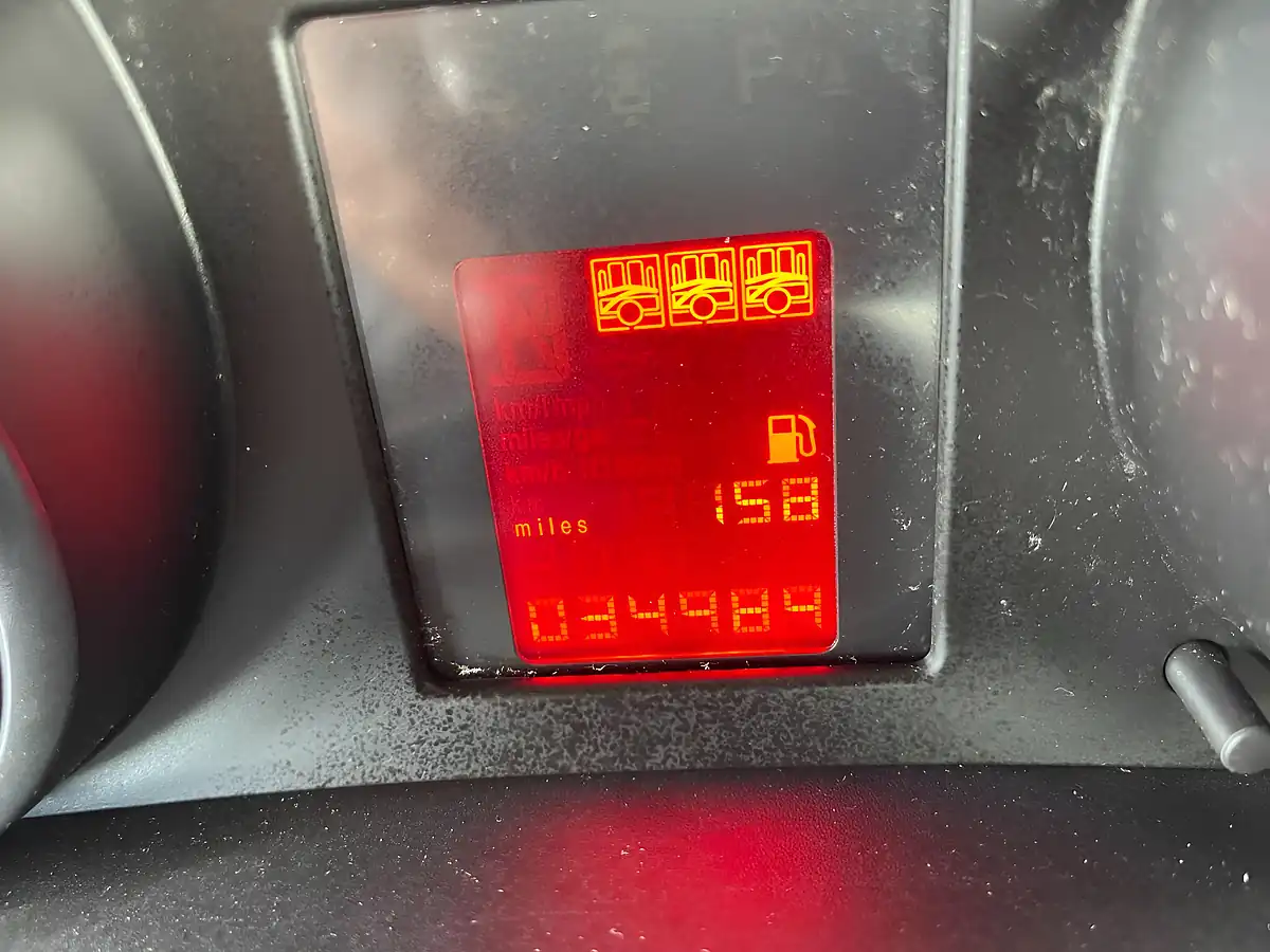 Used 2014 Vauxhall Meriva Tech Line White - Interior and Exterior details 9