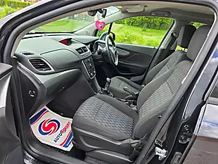 Used 2014 Vauxhall Mokka Exclusiv 4WD Black - Interior and Exterior details 9