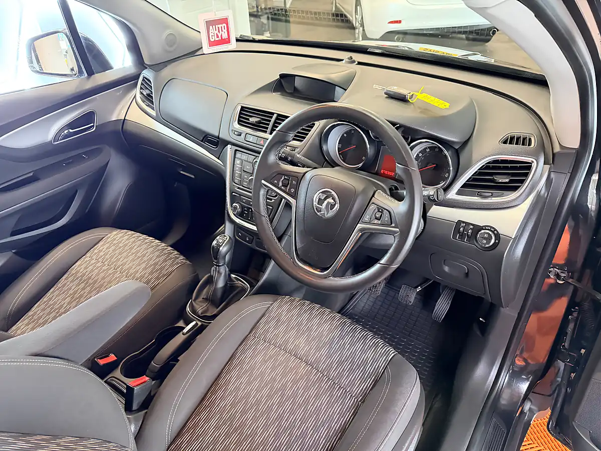 Used 2014 Vauxhall Mokka Exclusiv Black - Interior and Exterior details 12