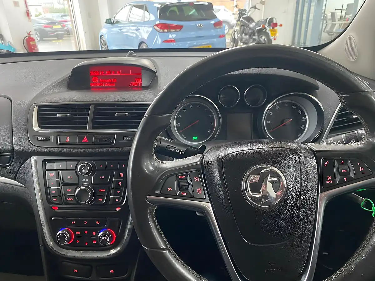 Used 2014 Vauxhall Mokka Exclusiv Black - Interior and Exterior details 9