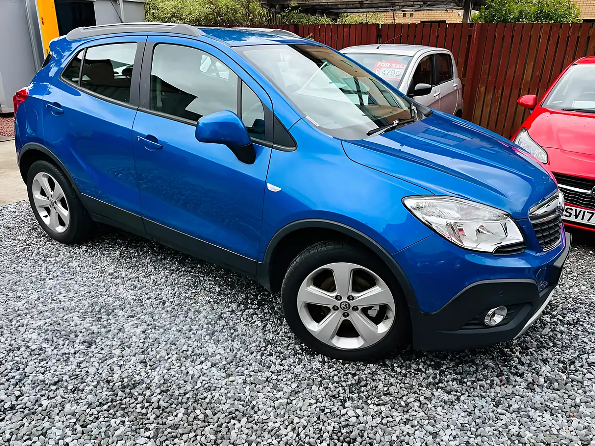 Used 2014 Vauxhall Mokka Exclusiv Blue - Front View