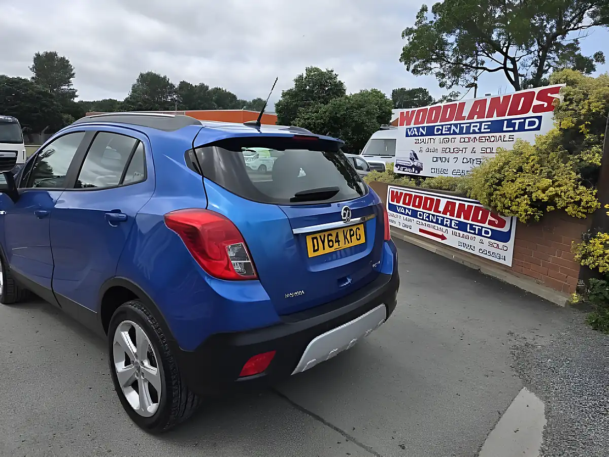 Used 2014 Vauxhall Mokka Exclusiv Blue - Interior and Exterior details 5