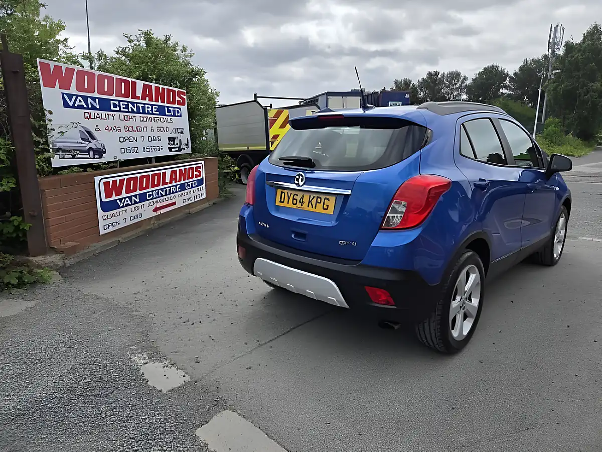 Used 2014 Vauxhall Mokka Exclusiv Blue - Interior and Exterior details 6