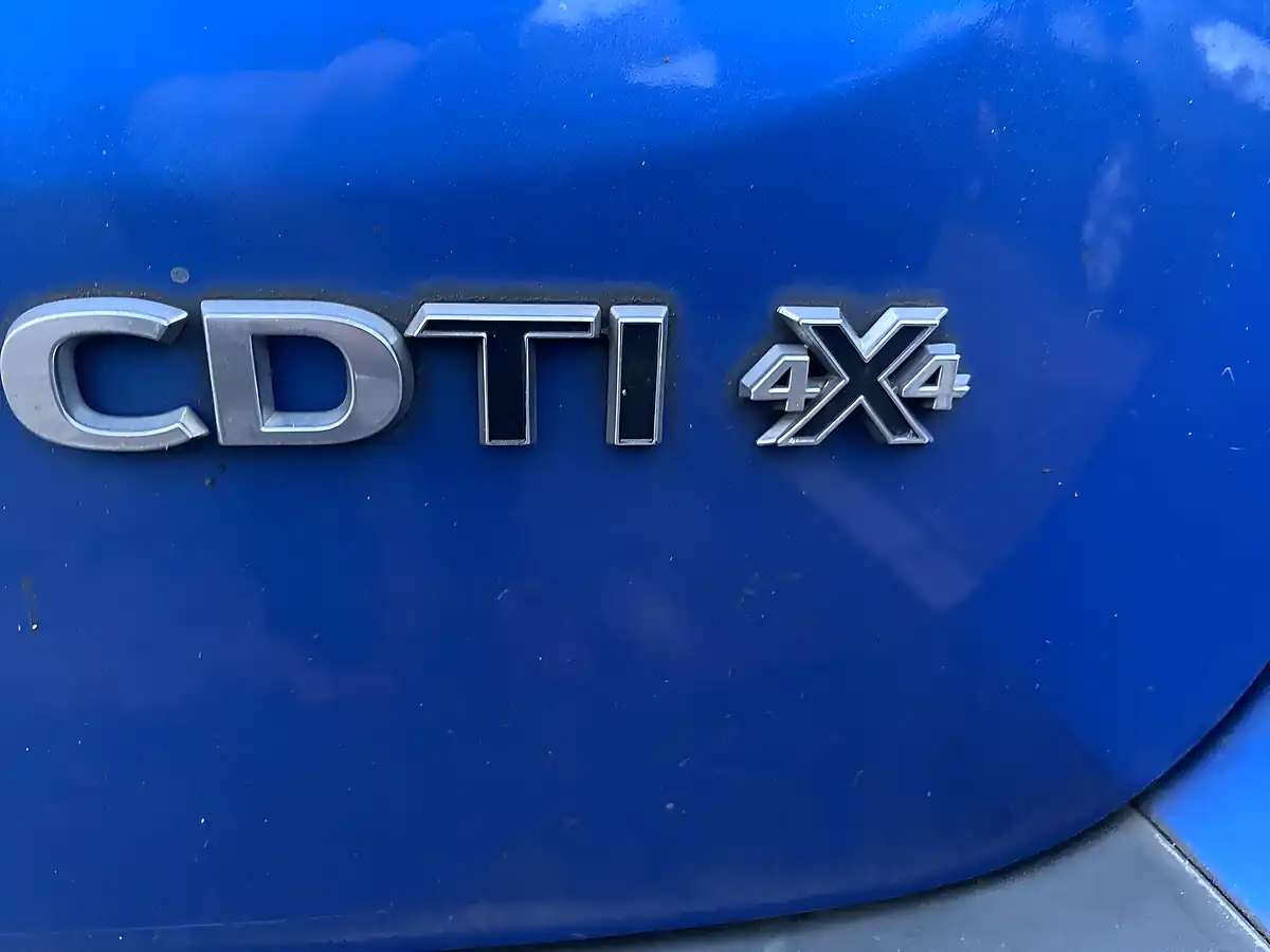 Used 2014 Vauxhall Mokka Exclusiv Blue - Interior and Exterior details 14