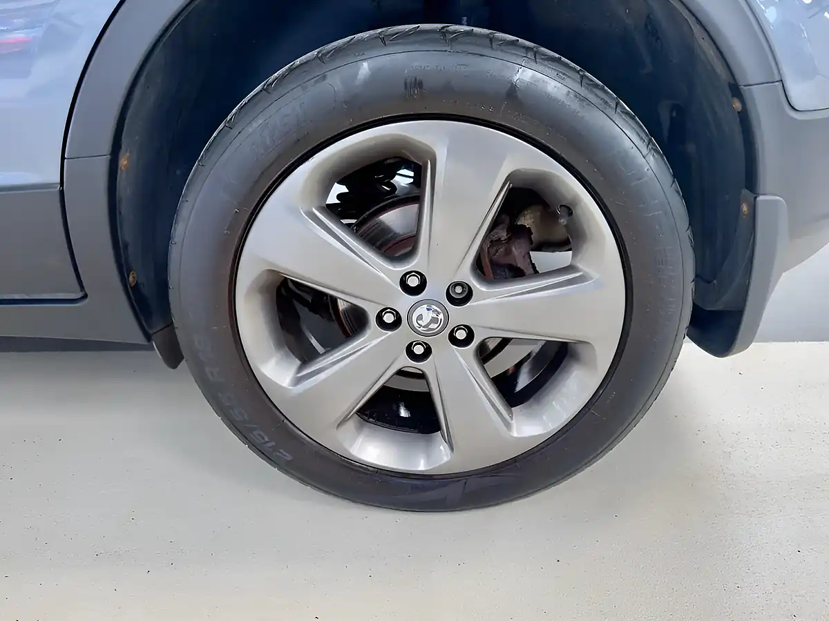 Used 2014 Vauxhall Mokka Exclusiv Grey - Interior and Exterior details 20