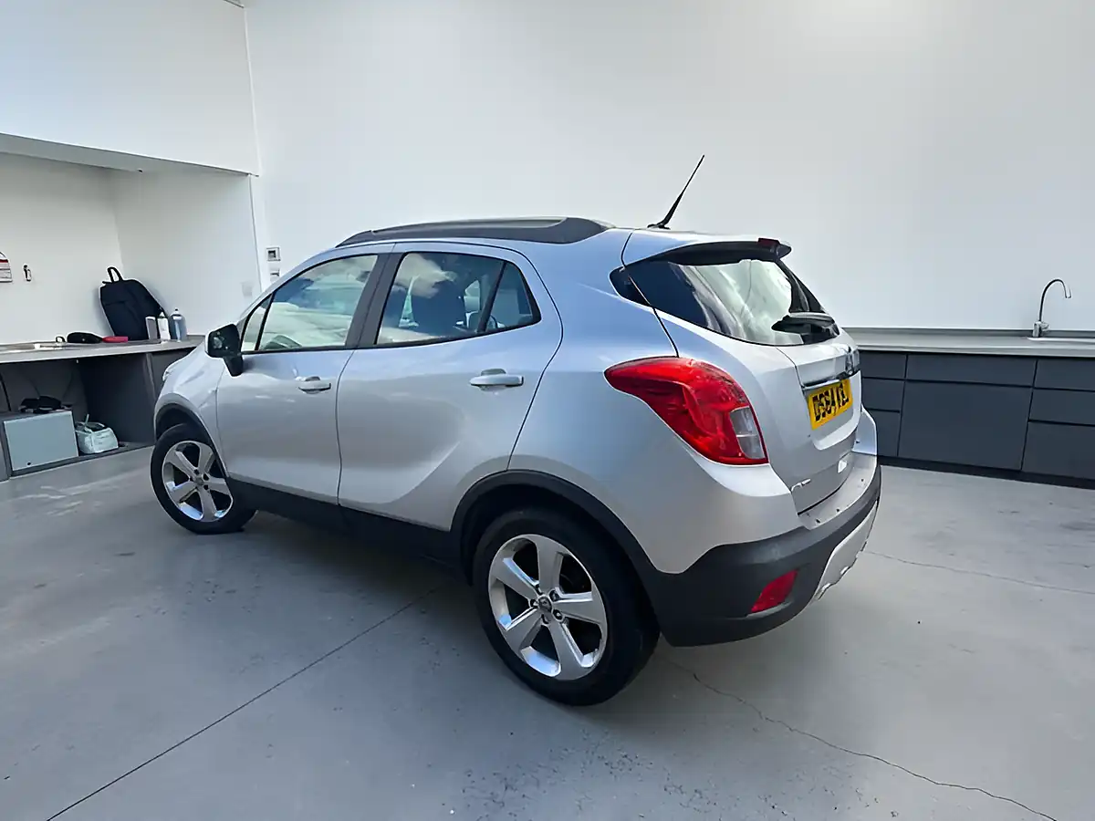Used 2014 Vauxhall Mokka Exclusiv Silver - Interior and Exterior details 3
