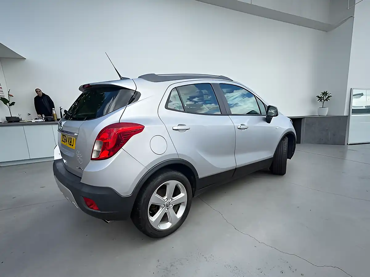 Used 2014 Vauxhall Mokka Exclusiv Silver - Interior and Exterior details 4