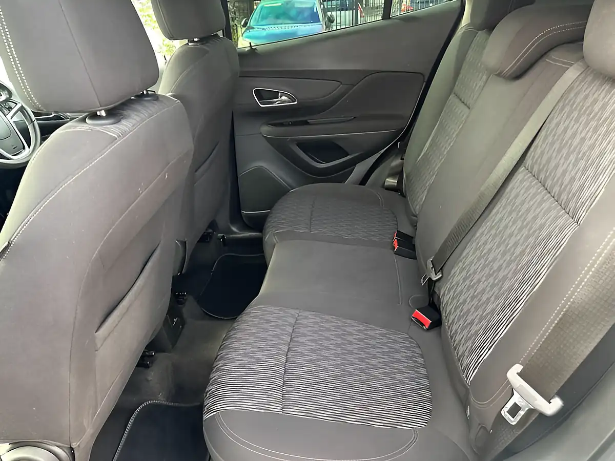 Used 2014 Vauxhall Mokka Exclusiv Silver - Interior and Exterior details 18