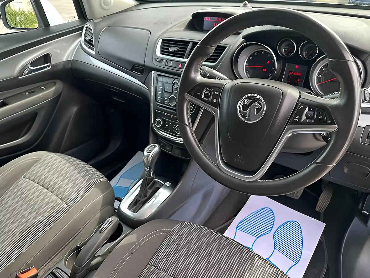 Used 2014 Vauxhall Mokka Exclusiv Silver - Interior and Exterior details 2