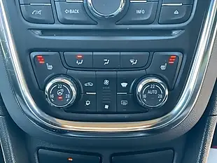 Used 2014 Vauxhall Mokka Se Blue - Interior and Exterior details 15