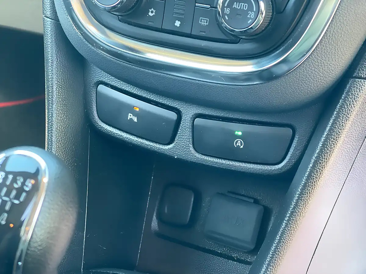 Used 2014 Vauxhall Mokka Se Blue - Interior and Exterior details 16