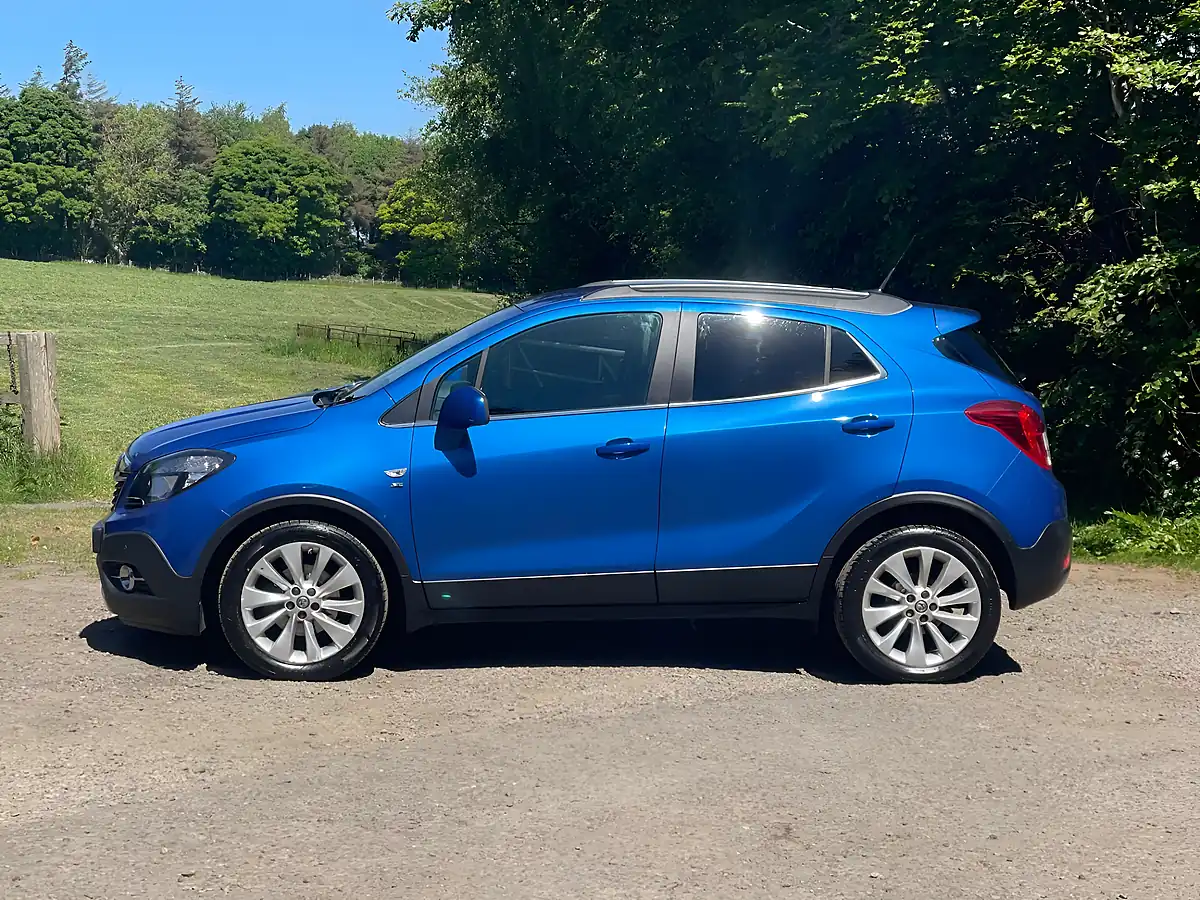 Used 2014 Vauxhall Mokka Se Blue - Interior and Exterior details 4