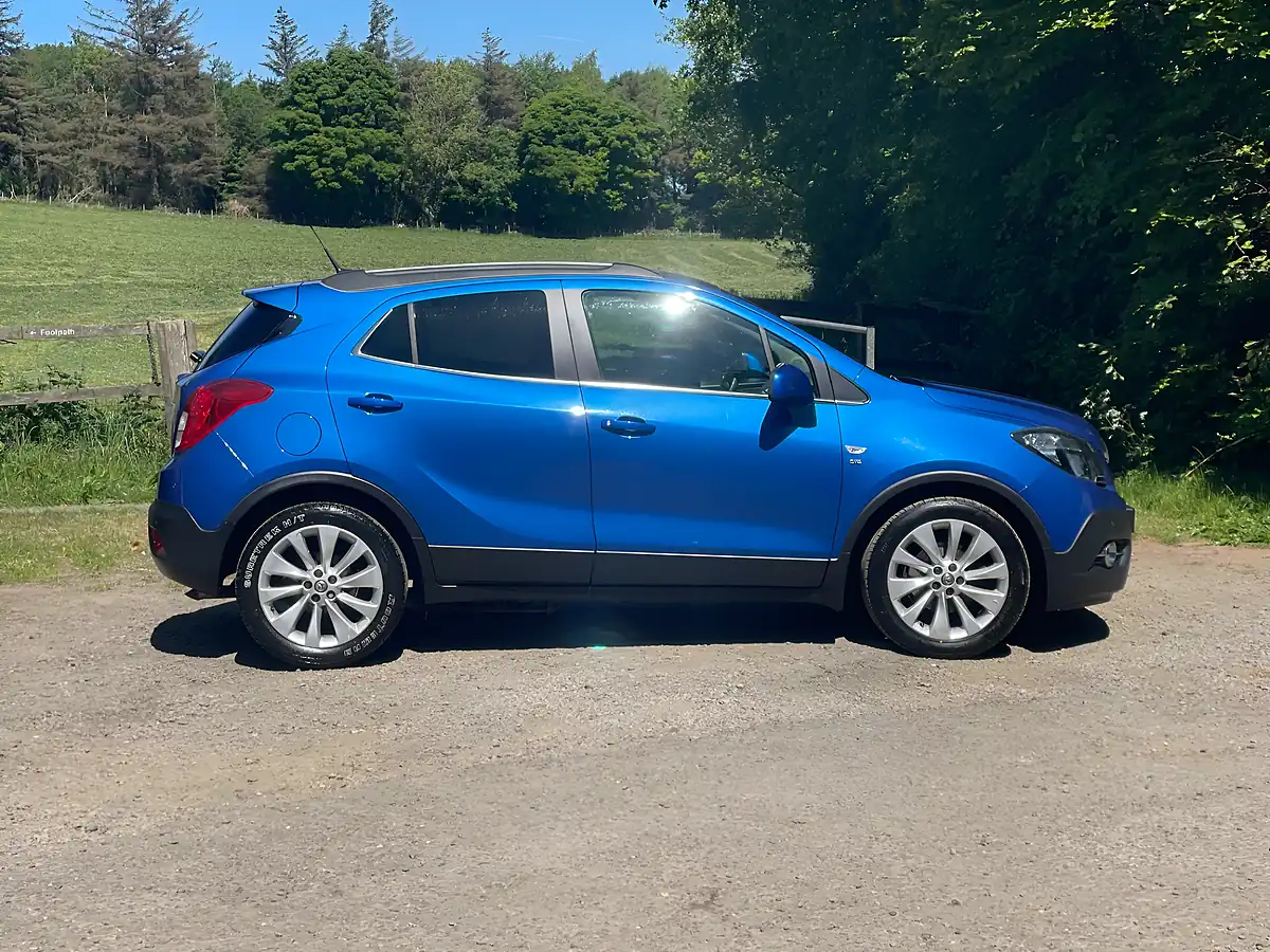 Used 2014 Vauxhall Mokka Se Blue - Interior and Exterior details 5
