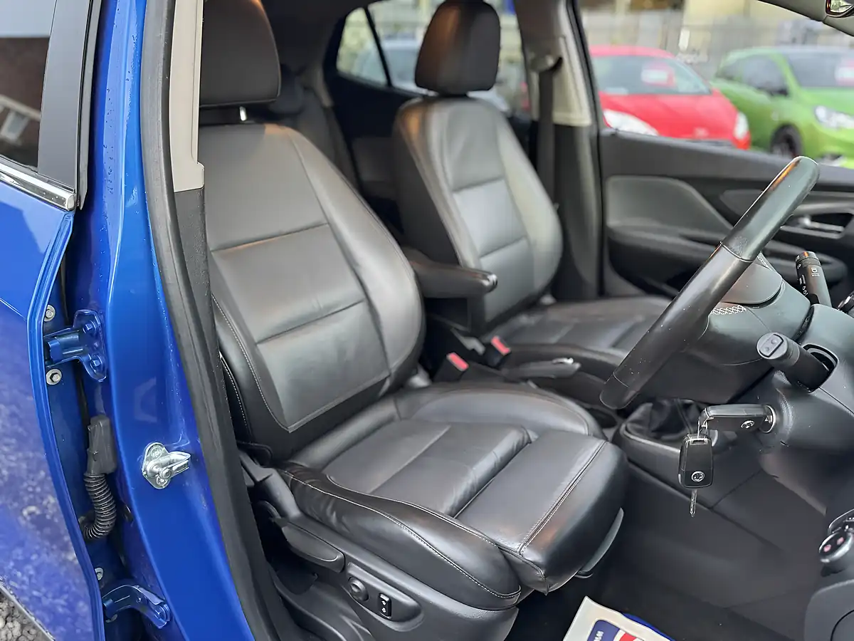 Used 2014 Vauxhall Mokka Se Blue - Interior and Exterior details 18