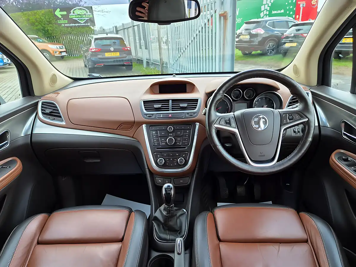 Used 2014 Vauxhall Mokka Se Grey - Interior and Exterior details 10