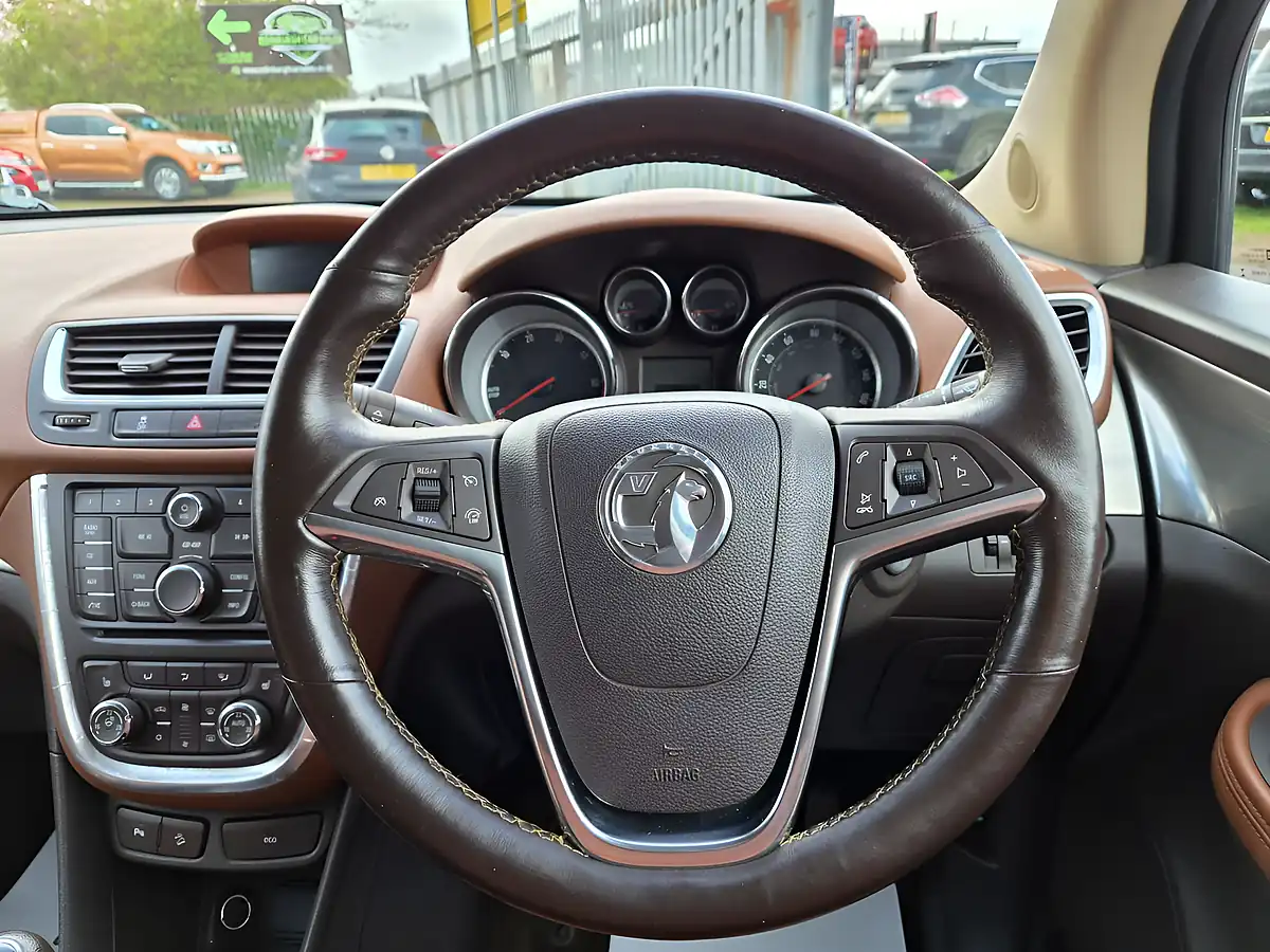 Used 2014 Vauxhall Mokka Se Grey - Interior and Exterior details 11