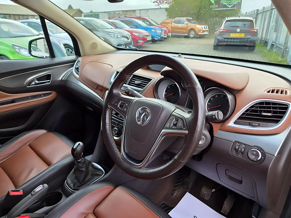 Used 2014 Vauxhall Mokka Se Grey - Interior and Exterior details 9