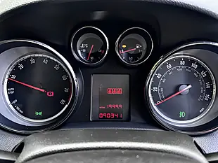 Used 2014 Vauxhall Mokka Se Orange Rock Metallic - Interior and Exterior details 17