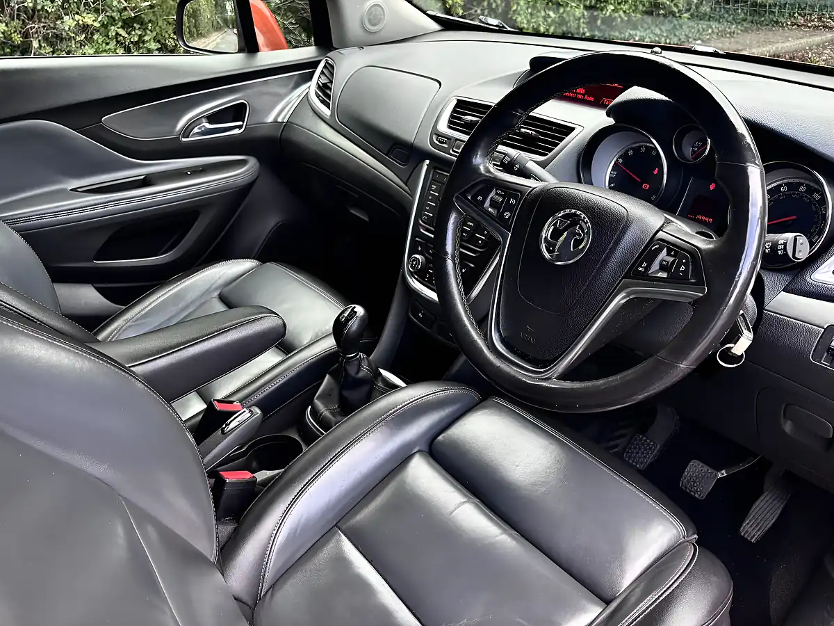 Used 2014 Vauxhall Mokka Se Orange Rock Metallic - Interior and Exterior details 2