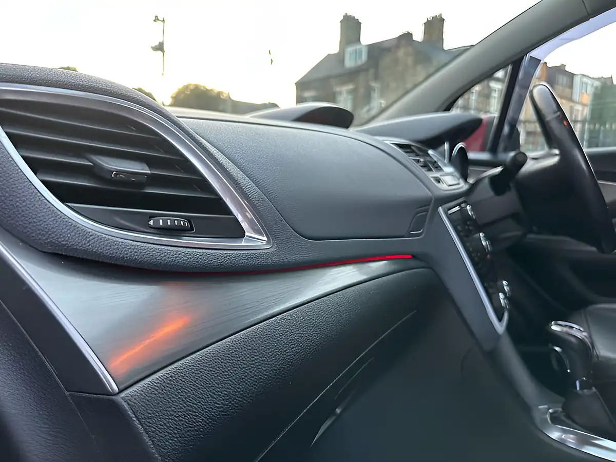 Used 2014 Vauxhall Mokka Se Red - Interior and Exterior details 20