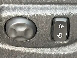 Used 2014 Vauxhall Mokka Se Silver - Interior and Exterior details 11
