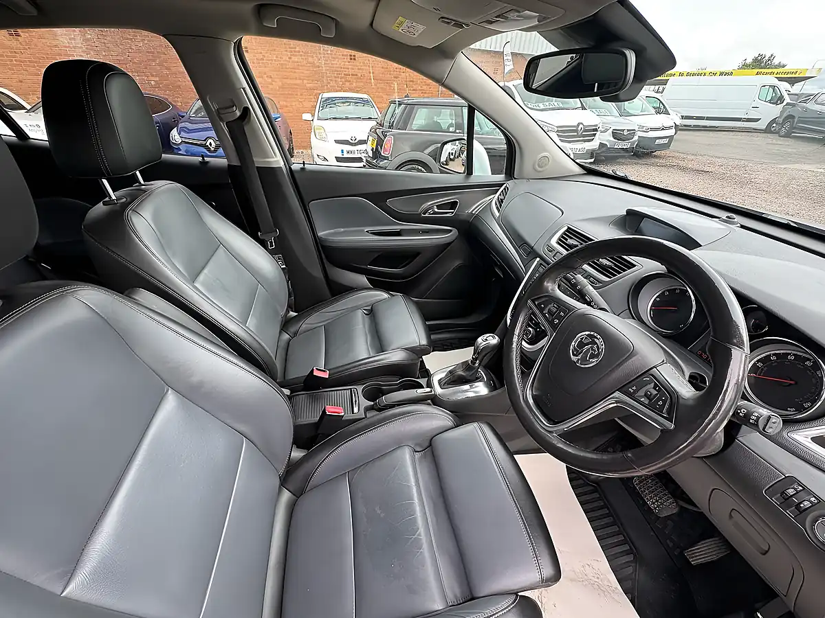 Used 2014 Vauxhall Mokka Se Silver - Interior and Exterior details 14