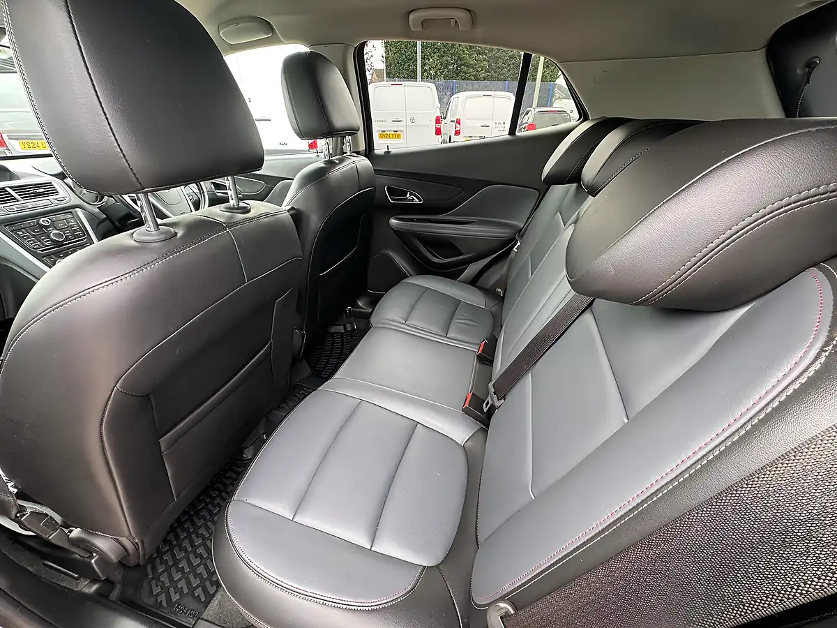 Used 2014 Vauxhall Mokka Se Silver - Interior and Exterior details 19