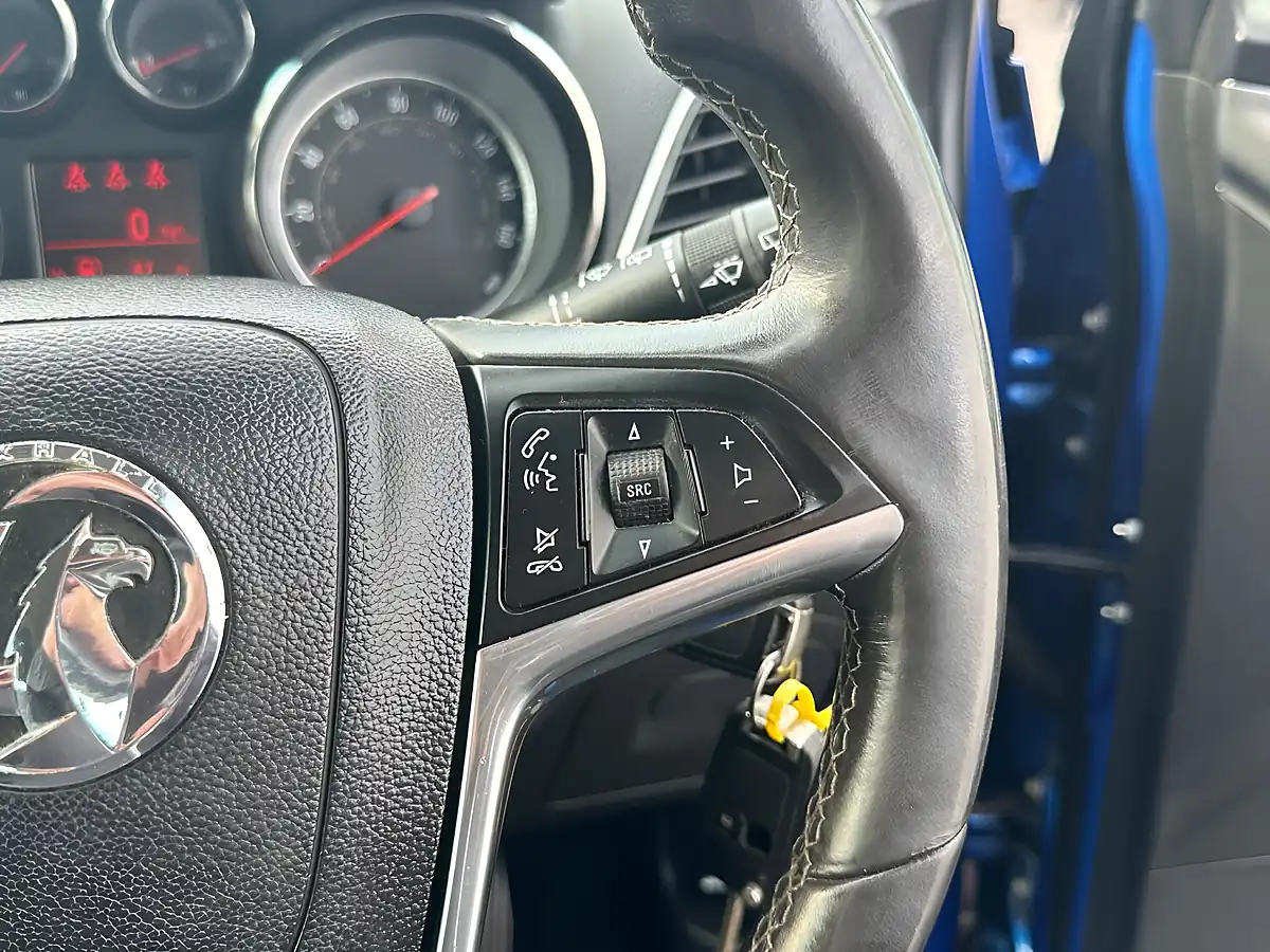 Used 2014 Vauxhall Mokka Tech Line Blue - Interior and Exterior details 15