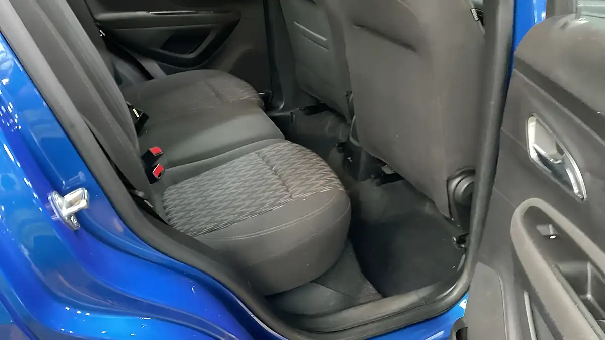 Used 2014 Vauxhall Mokka Tech Line Blue - Interior and Exterior details 8