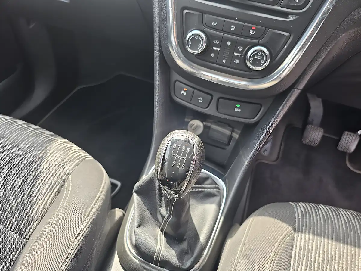 Used 2014 Vauxhall Mokka Tech Line White - Interior and Exterior details 10