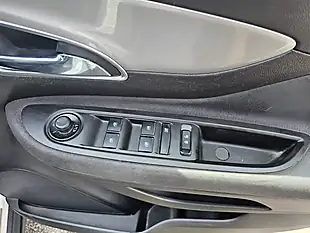 Used 2014 Vauxhall Mokka Tech Line White - Interior and Exterior details 14